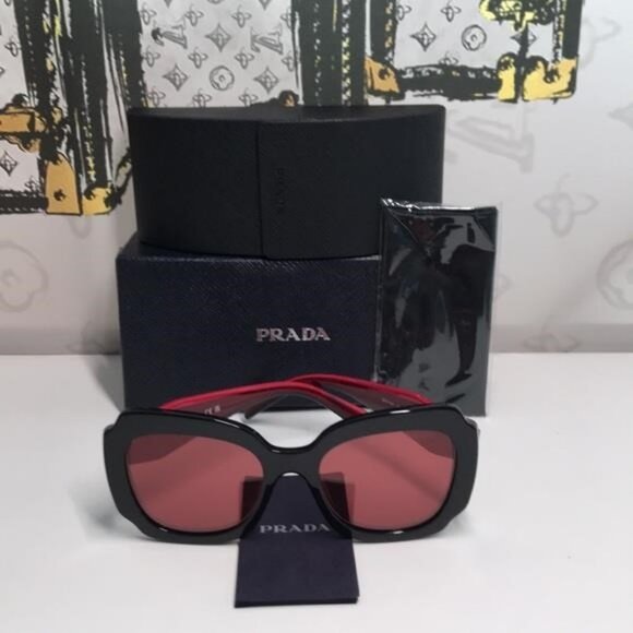 New Authentic Prada Black & Red Sunglasses – Modern Luxury Design PR16Y - Picture 5 of 13